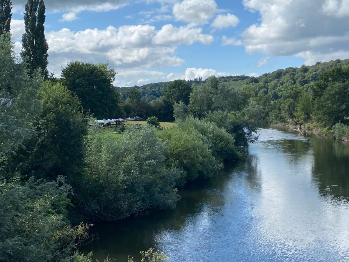 Chainbridge Usk Riverside Gastro Pub And Accommodation Trostrey Exterior foto